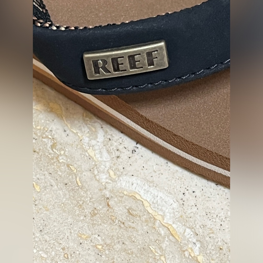 NWT Reef Women’s Cushion Sands - Picture 9 of 10